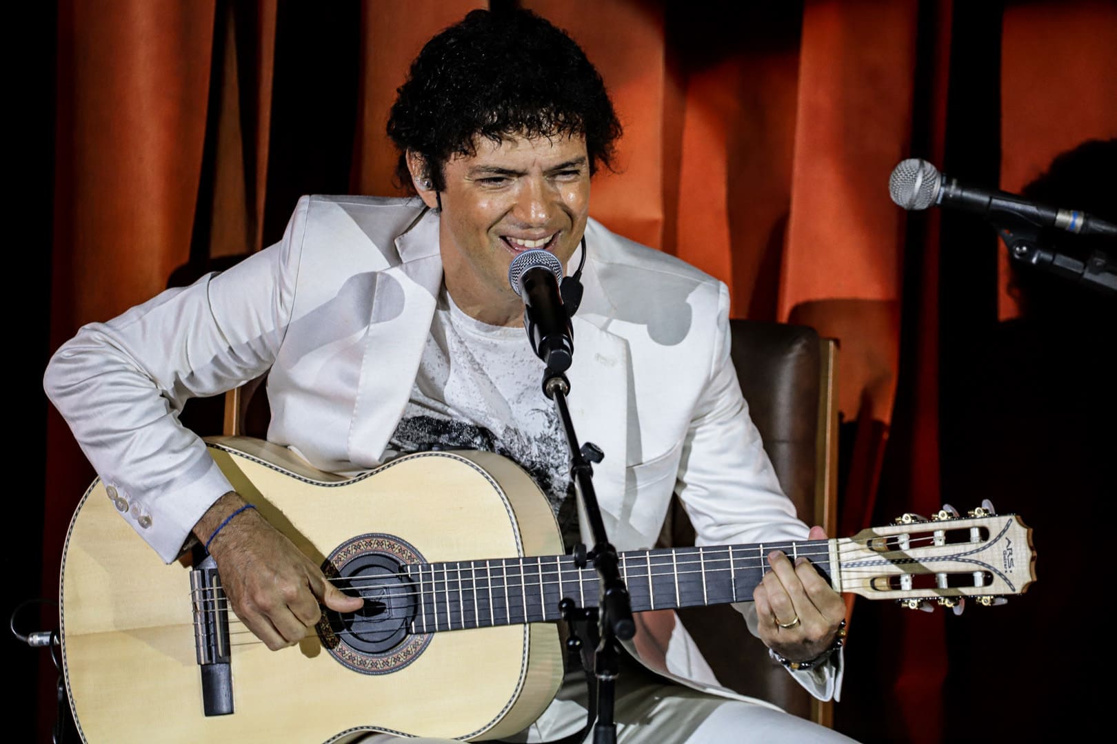 JORGE-VERCILLO-2dia_foto_Ricardo-Nunes_tel_21-96974-7000-000-3184